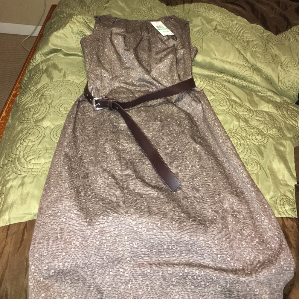Michael Kors dress with belt - Picture 2 of 3